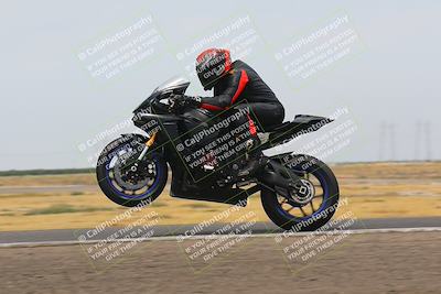 media/Jul-23-2023-TrackDaz (Sun) [[5bdcf0335d]]/Group A/Wheelie Bump (2pm)/